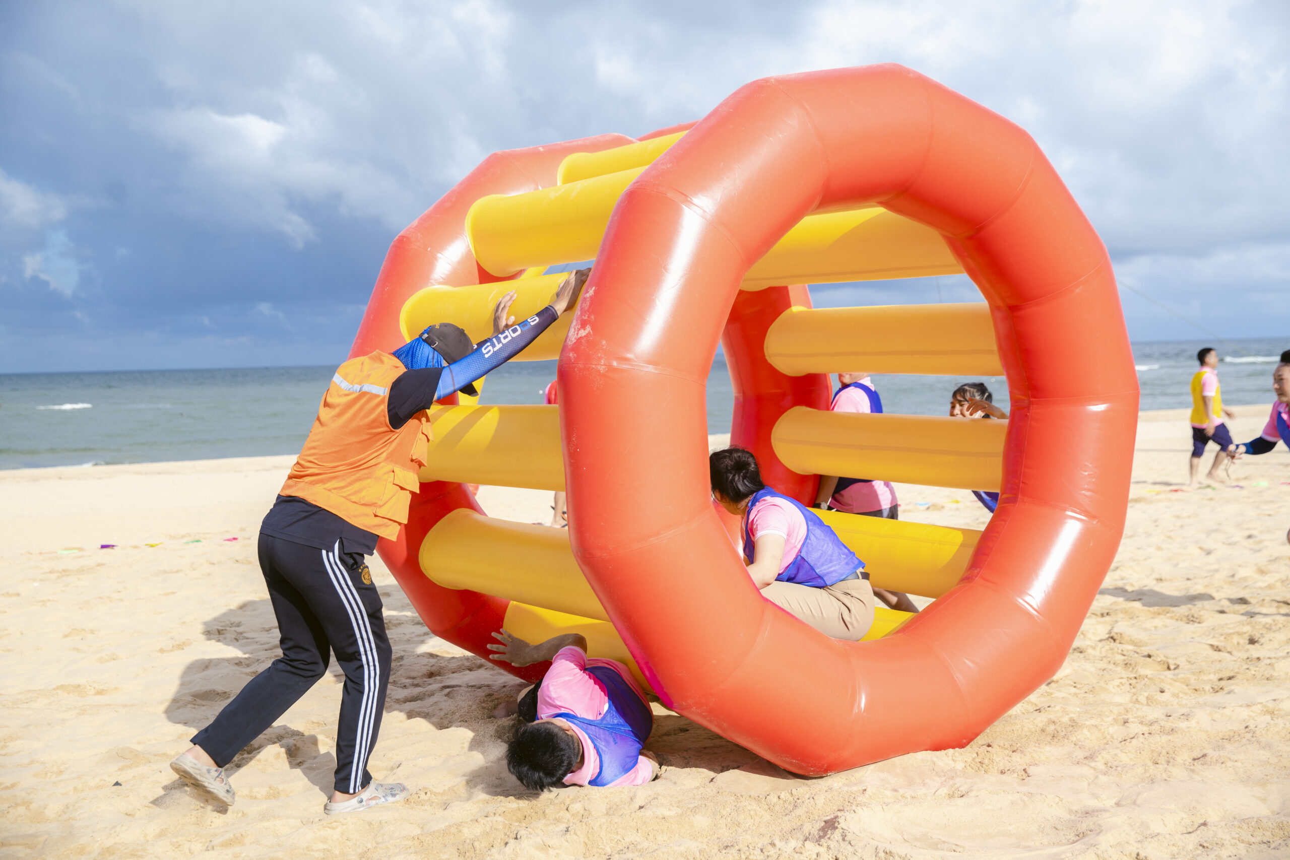 Cho Thuê Đồ Teambuilding tại Quảng Bình Cho Thuê Đồ Teambuilding tại Quảng Bình