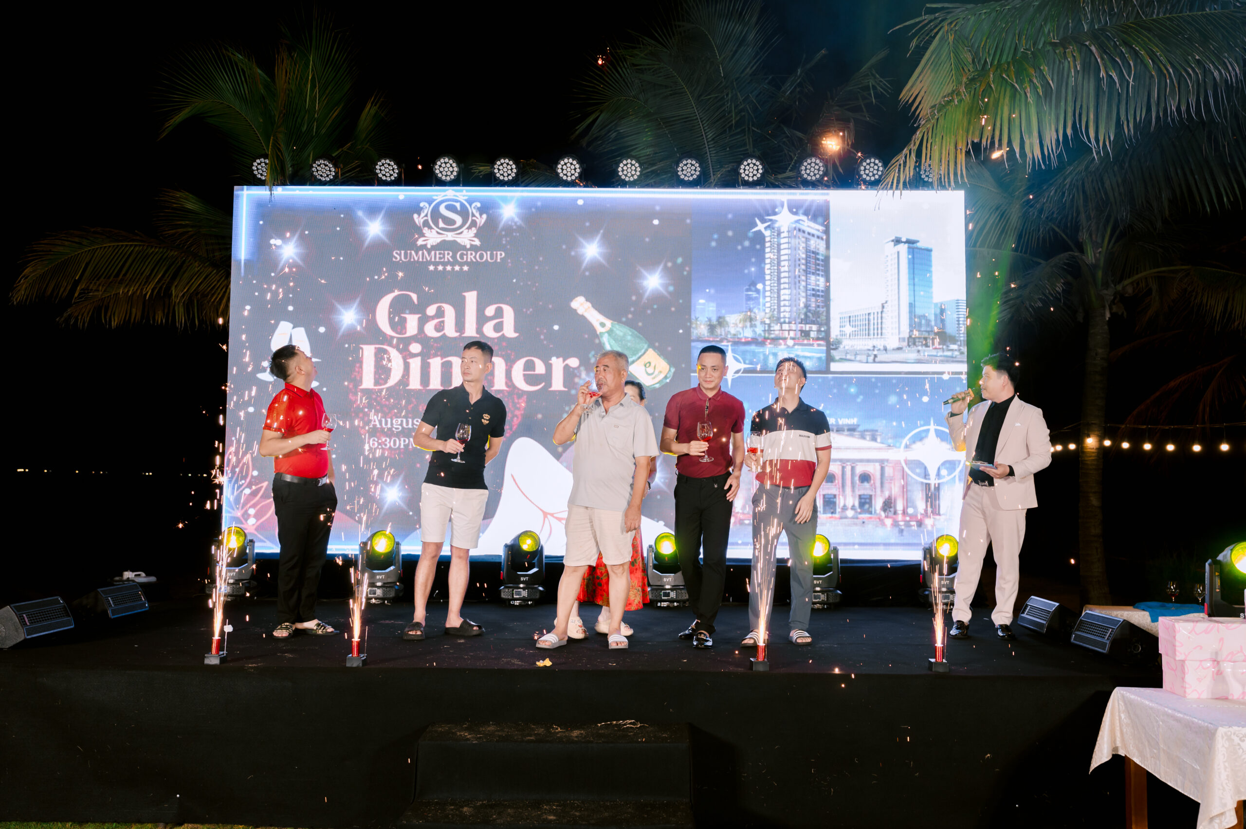 Gala Dinner thiết kế để mang lại không khí trang trọng và đẳng cấp